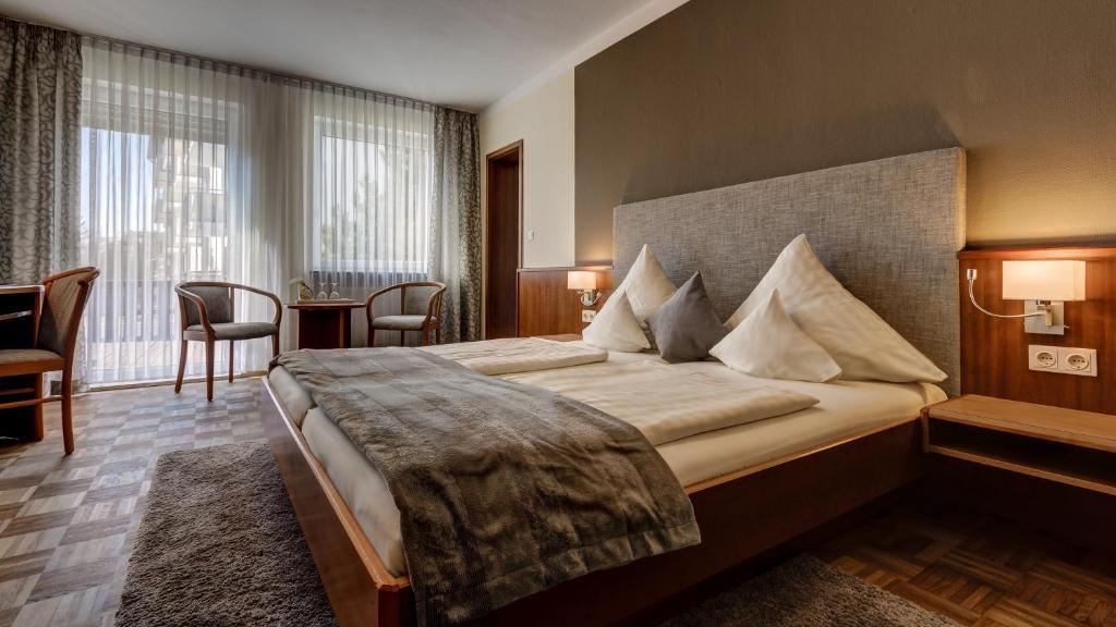Hotel Restaurant Weihenstephaner Stuben Landshut Szoba fotó